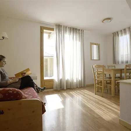 Le Hameau Du Puy Hotel